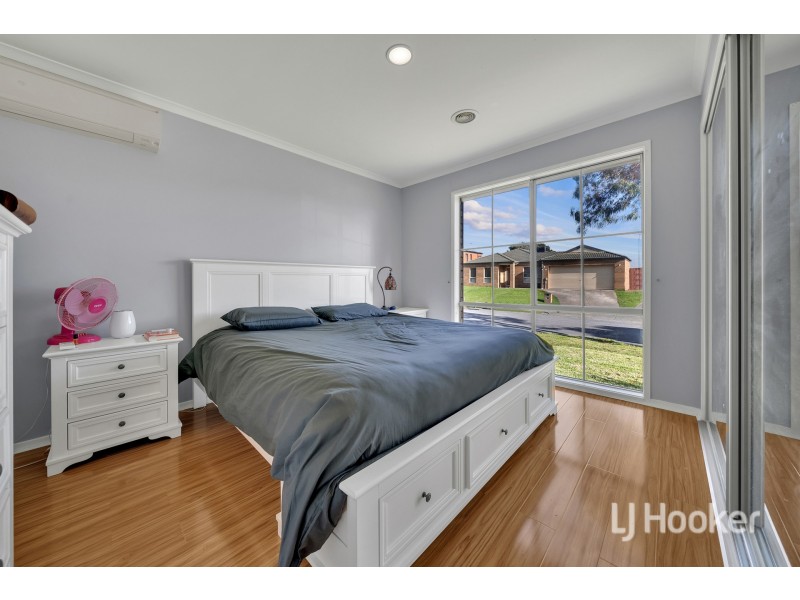 45 Miralie Way, Cranbourne West VIC 3977