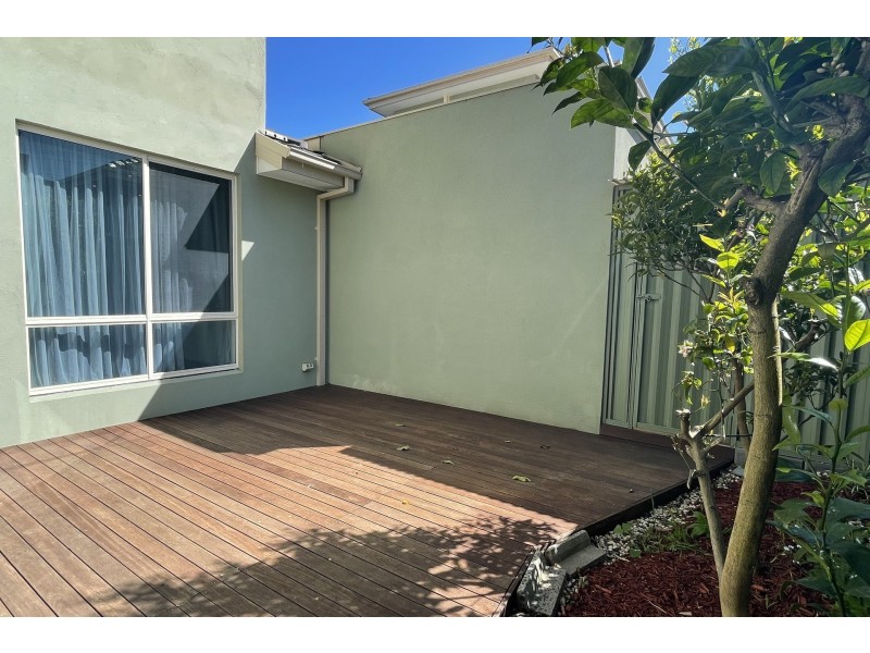 2/36 Roberts Street, Glen Waverley VIC 3150