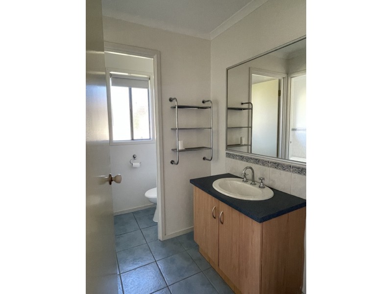 12 The Glade, Hampton Park VIC 3976