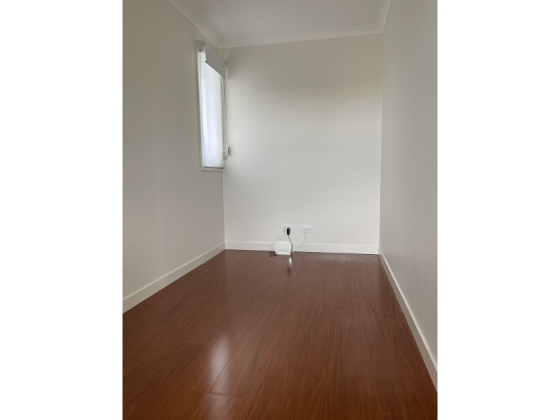 2/13 Green Valley Crescent, Hampton Park VIC 3976