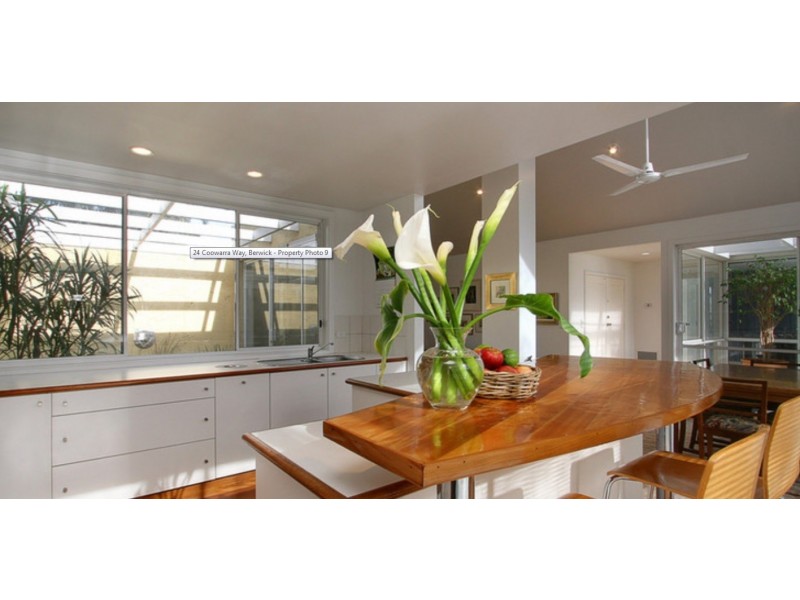 24 Coowarra Way, Berwick VIC 3806