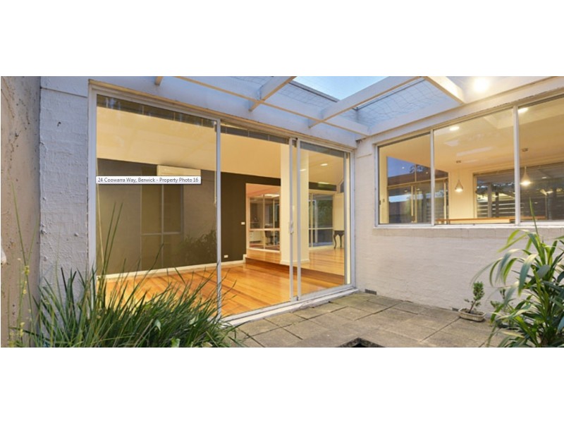 24 Coowarra Way, Berwick VIC 3806