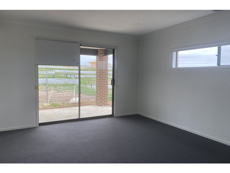 17 Excalibur Street, Berwick VIC 3806