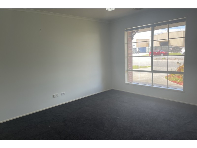 12 Webster Way, Pakenham VIC 3810