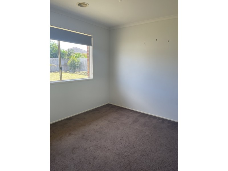 12 Webster Way, Pakenham VIC 3810
