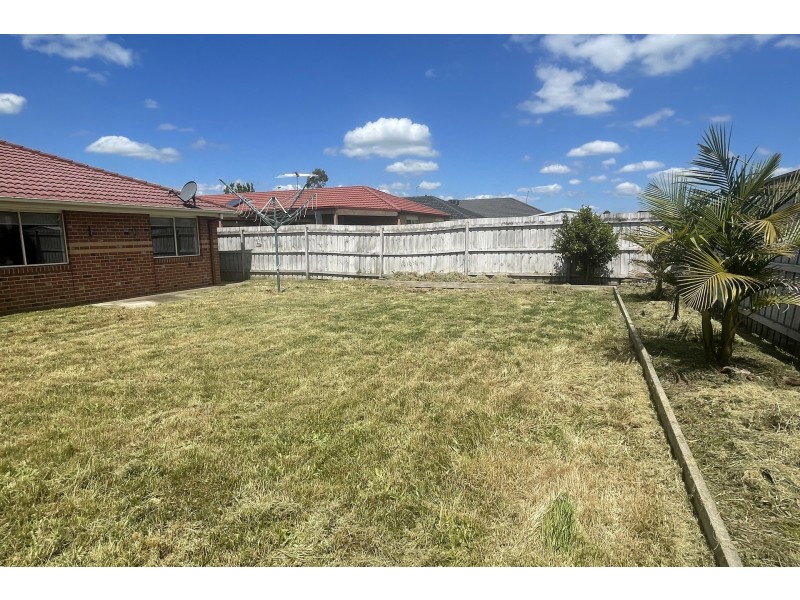 12 Webster Way, Pakenham VIC 3810