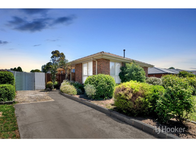 70 Coral Drive, Hampton Park VIC 3976