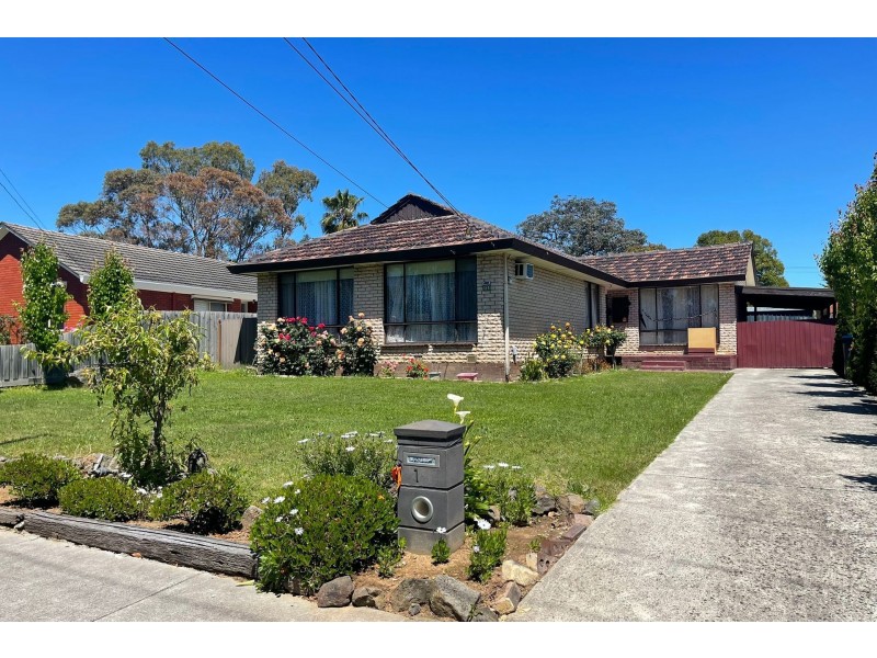 12 Helen Road, Ferntree Gully VIC 3156
