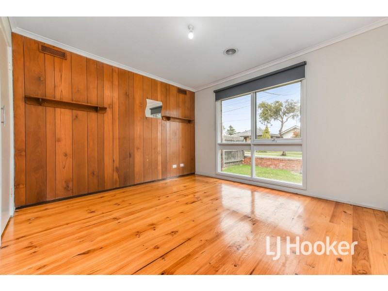 26 McLaren Drive, Cranbourne VIC 3977