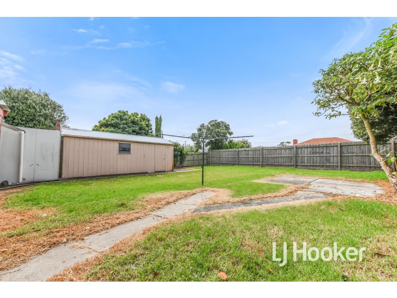 26 McLaren Drive, Cranbourne VIC 3977