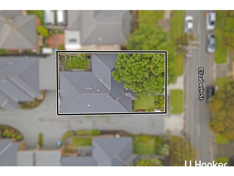 2/15 Elizabeth Street, Cranbourne North VIC 3977