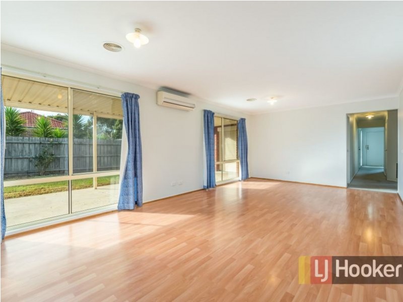 48 Cato Parkway, Lynbrook VIC 3975