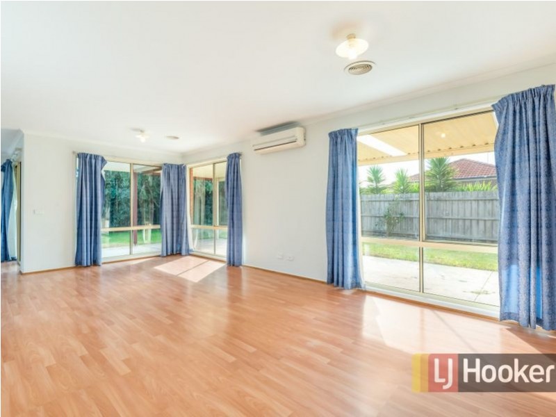48 Cato Parkway, Lynbrook VIC 3975