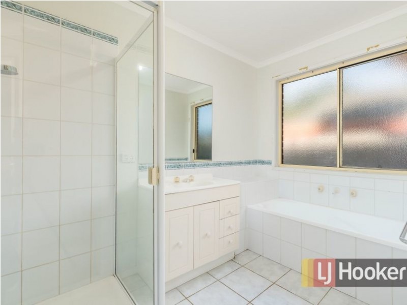 48 Cato Parkway, Lynbrook VIC 3975