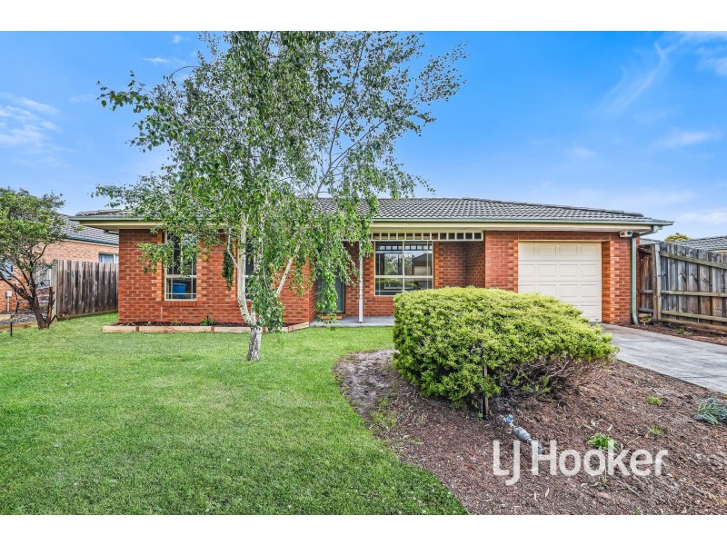 28 Strabane Way, Hampton Park VIC 3976