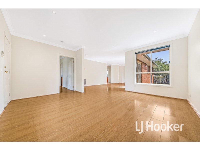 28 Strabane Way, Hampton Park VIC 3976