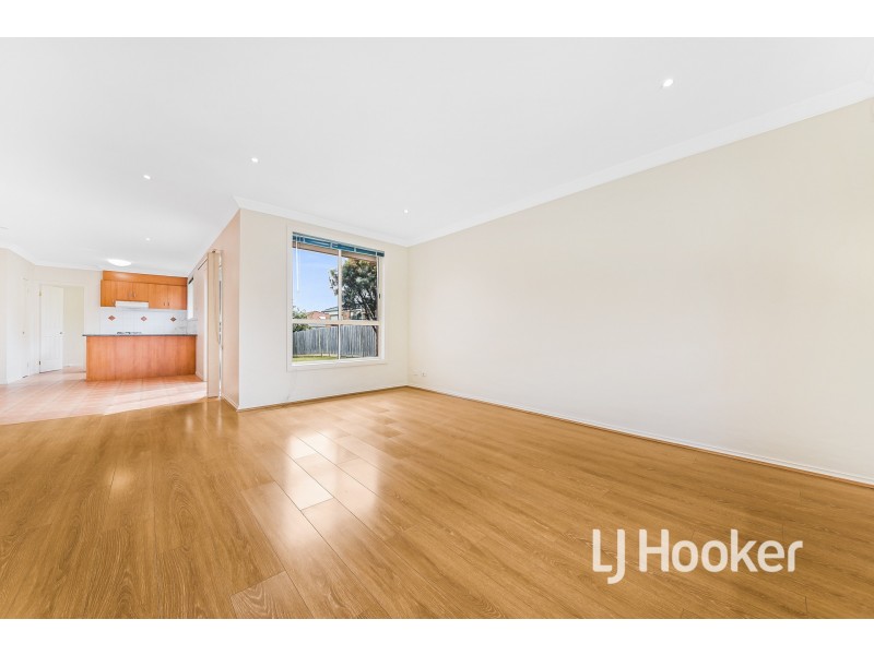 28 Strabane Way, Hampton Park VIC 3976