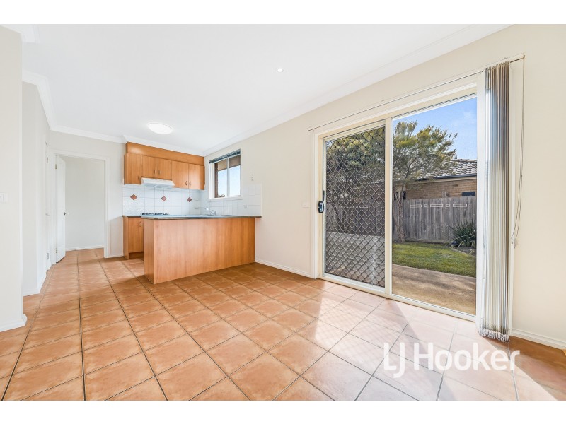 28 Strabane Way, Hampton Park VIC 3976