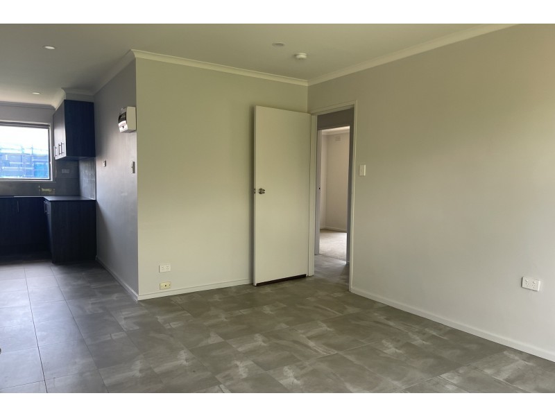 4/15 Close Avenue, Dandenong VIC 3175
