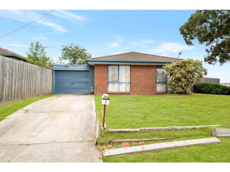 1 Caroline Crescent, Cranbourne West VIC 3977