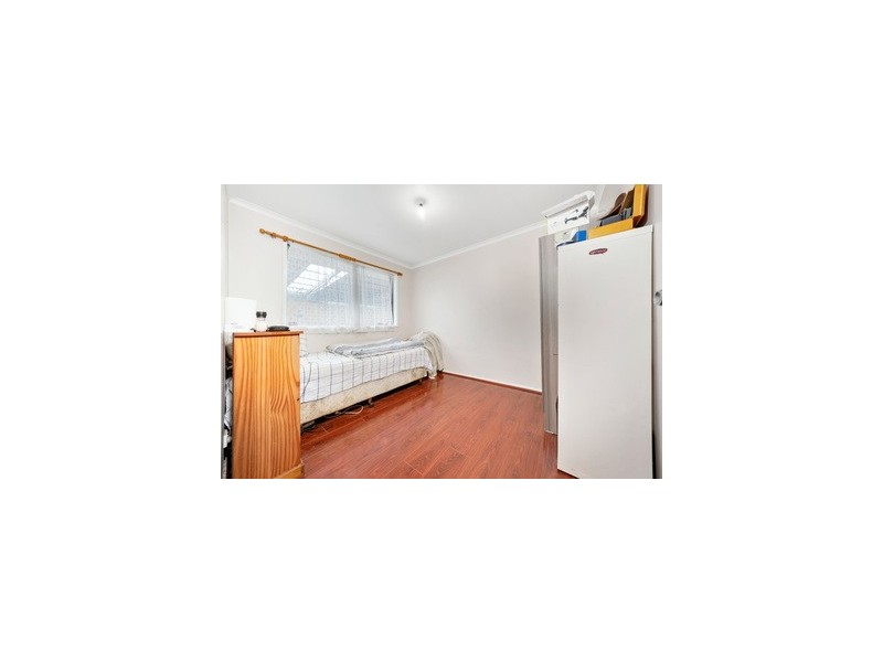 1 Caroline Crescent, Cranbourne West VIC 3977