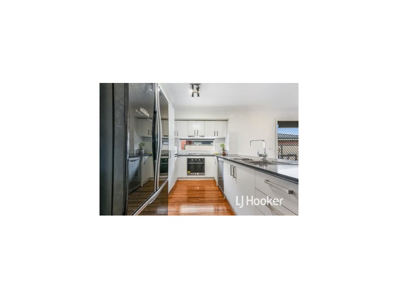 56 Andretti Avenue, Lynbrook VIC 3975