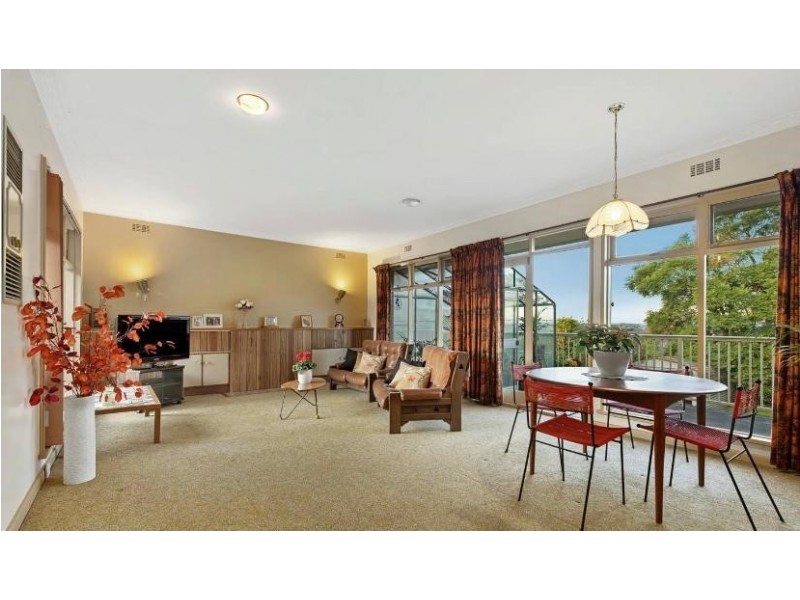 46 Mountain View Road, Rosanna VIC 3084