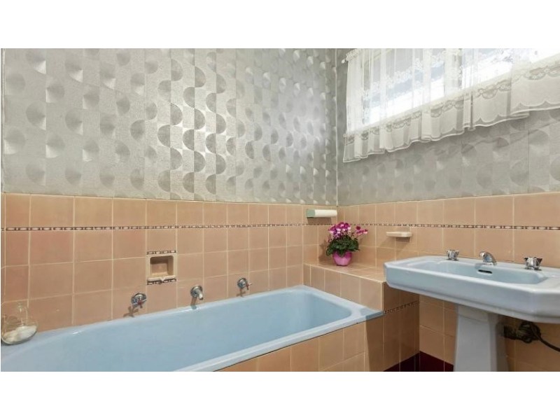 46 Mountain View Road, Rosanna VIC 3084