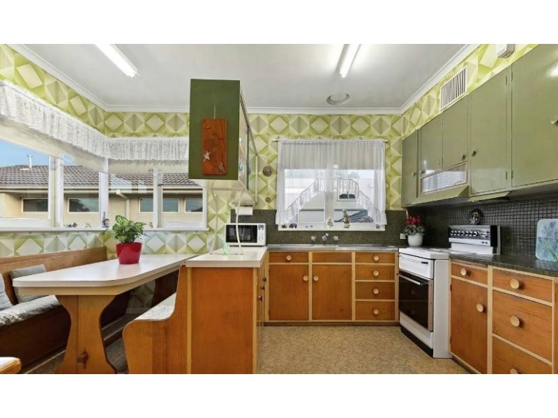 46 Mountain View Road, Rosanna VIC 3084