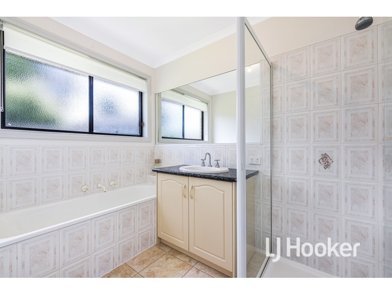 3 Breydon Place, Hampton Park VIC 3976