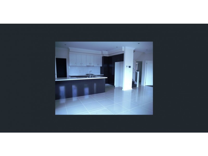 14/280 Pound Road, Hampton Park VIC 3976