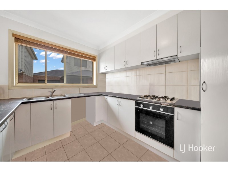 1/27-33 Coral Drive, Hampton Park VIC 3976