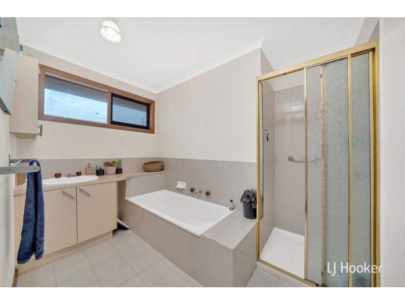 3 Justin Circuit, Hampton Park VIC 3976