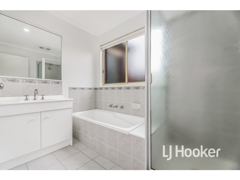 23 Nimbus Court, Hampton Park VIC 3976