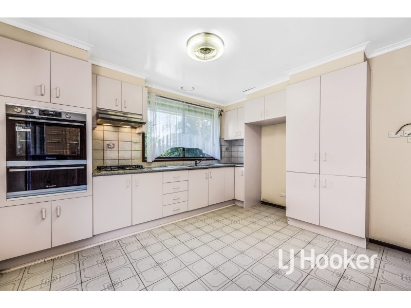 1 Meadows Court, Chadstone VIC 3148