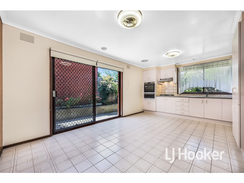 1 Meadows Court, Chadstone VIC 3148