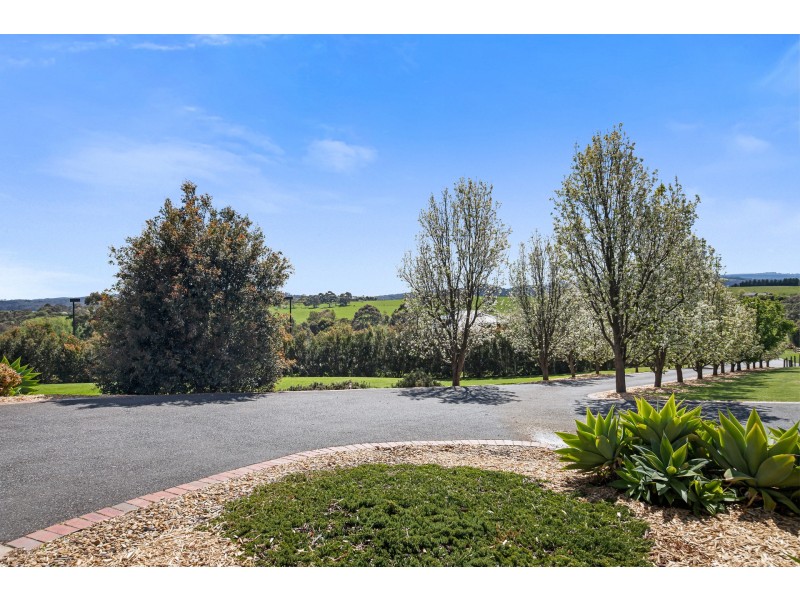 11-12 Bailey Views Court, Narre Warren North VIC 3804