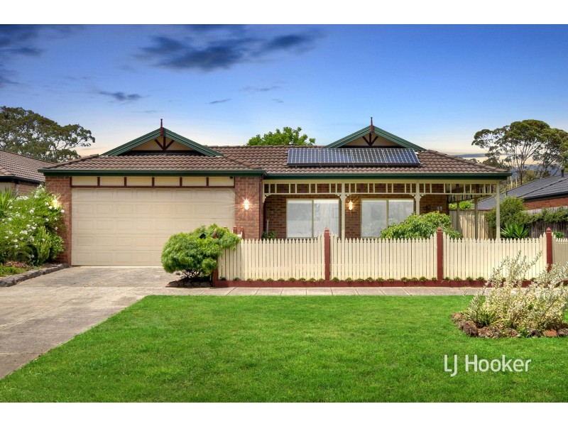 57 Henry Lawson Drive, Lynbrook VIC 3975