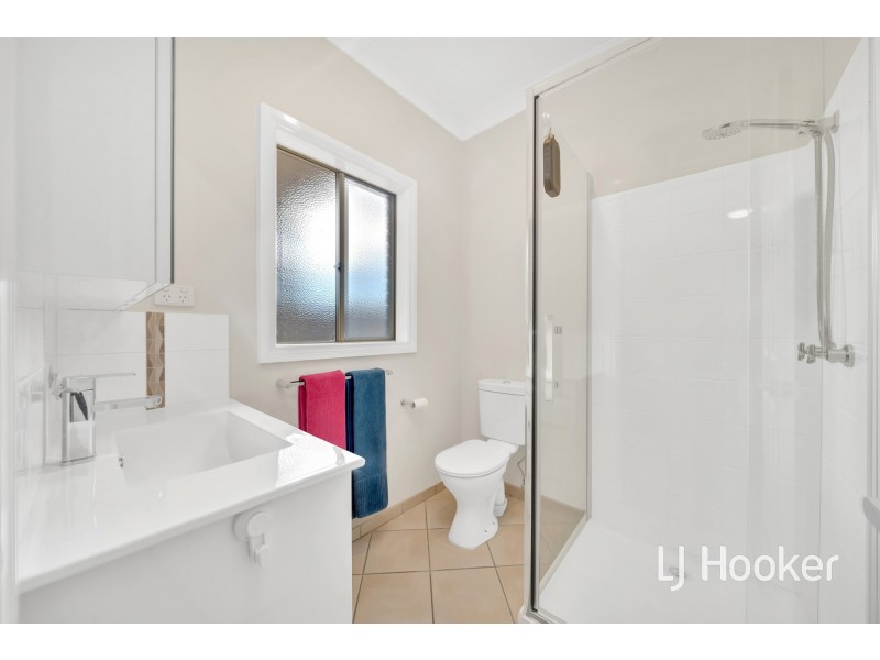 57 Henry Lawson Drive, Lynbrook VIC 3975