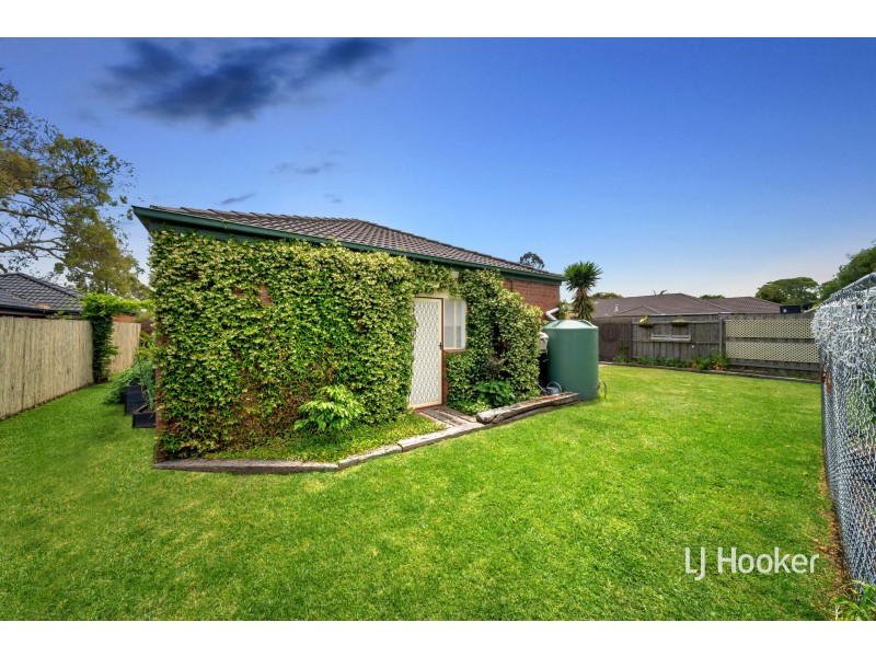 57 Henry Lawson Drive, Lynbrook VIC 3975