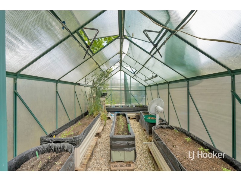 57 Henry Lawson Drive, Lynbrook VIC 3975