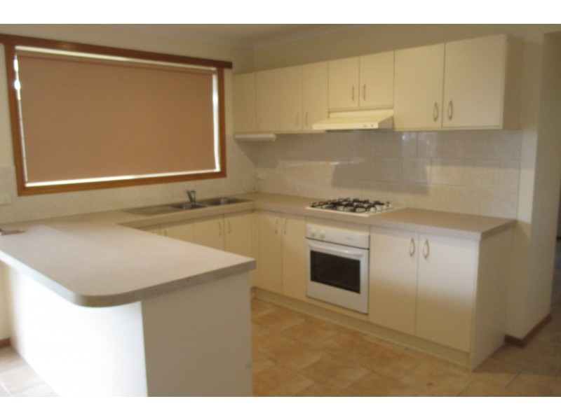 2 Bluegum Way, Hampton Park VIC 3976