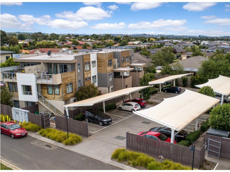 9/302 Golf Links Road, Narre Warren VIC 3805