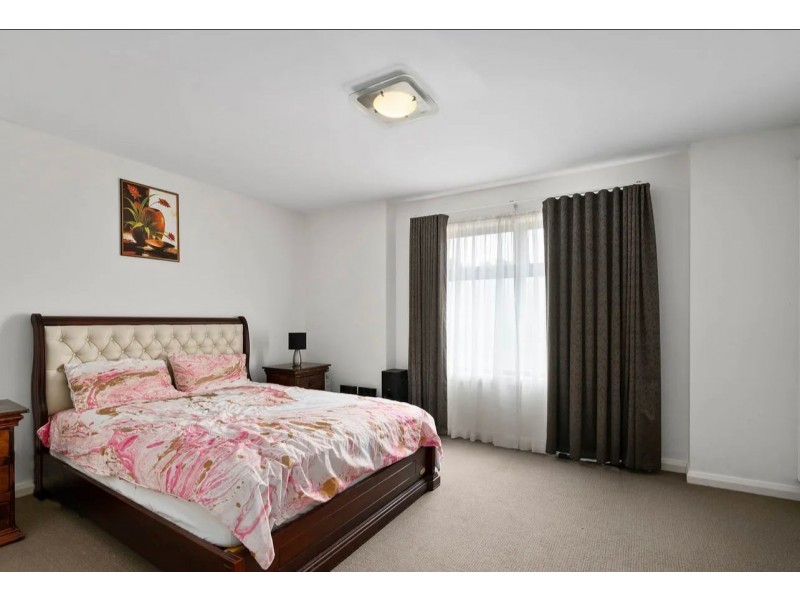 9/302 Golf Links Road, Narre Warren VIC 3805