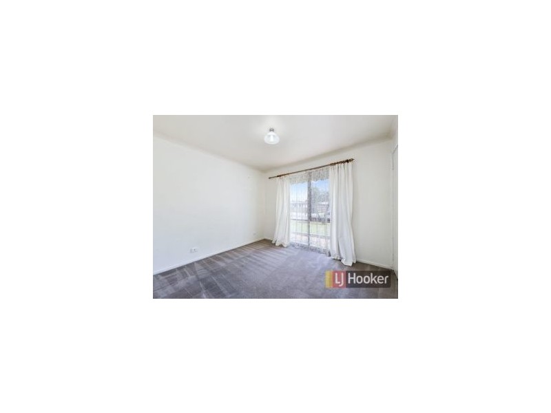 27 Simon Court, Hampton Park VIC 3976