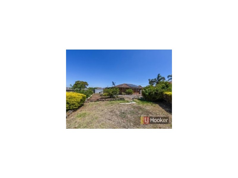 27 Simon Court, Hampton Park VIC 3976