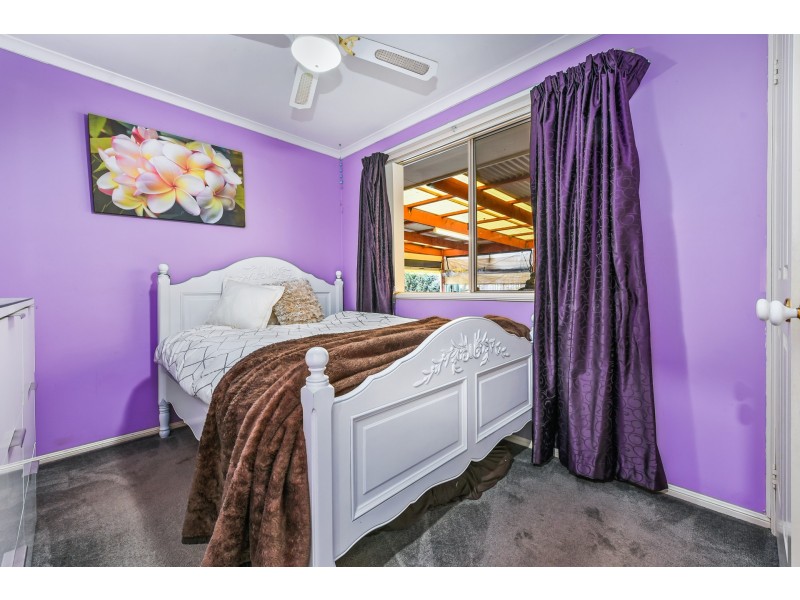 10 Nuzla Court, Hampton Park VIC 3976