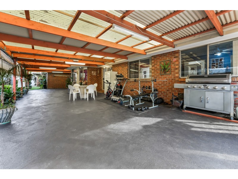 10 Nuzla Court, Hampton Park VIC 3976