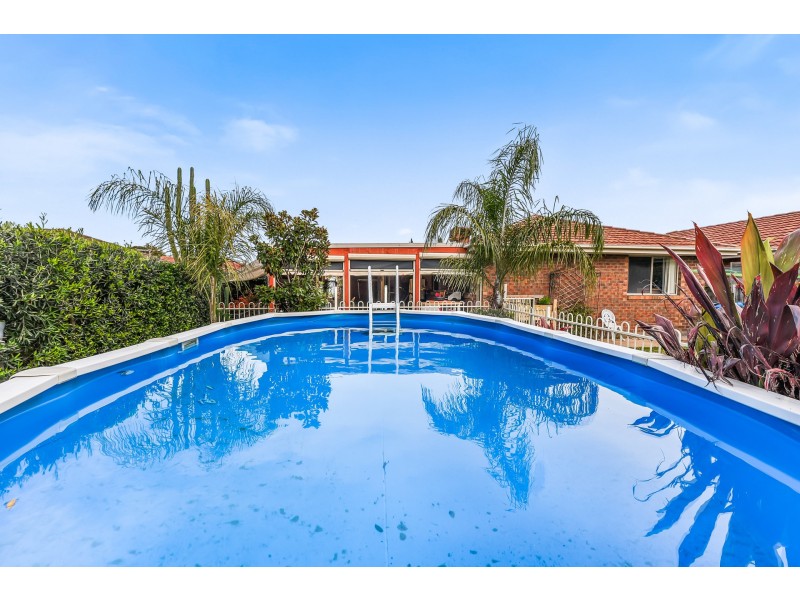 10 Nuzla Court, Hampton Park VIC 3976