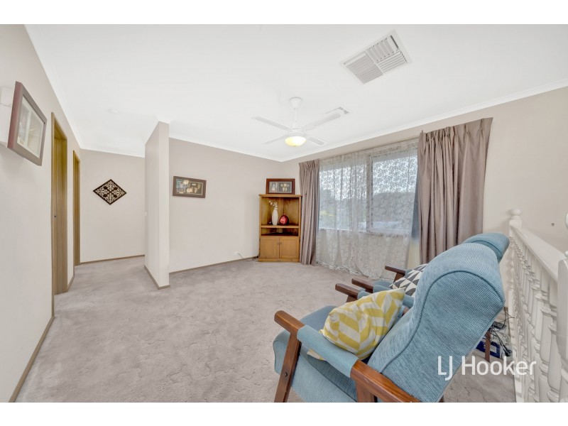 64-66 Kennington Park Drive, Endeavour Hills VIC 3802